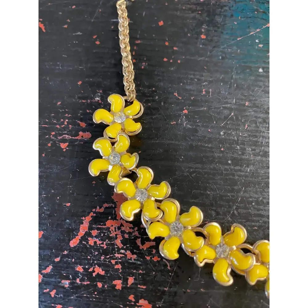 Vintage 1960s necklace